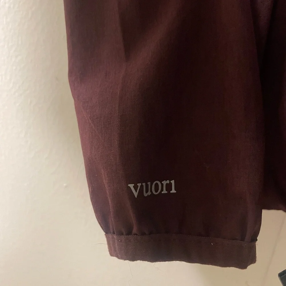 Vuori Outdoor Trainer Shell Jacket, Size Medium - Picture 7 of 9